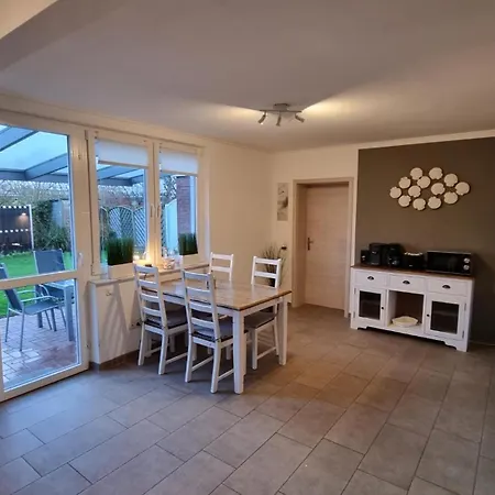 Klippenbarsch Holiday home Dornum